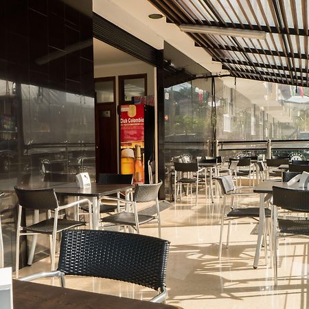 Hotel Sauces Del Estadio Medellin Bagian luar foto